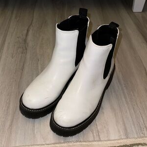 Steve Madden boots